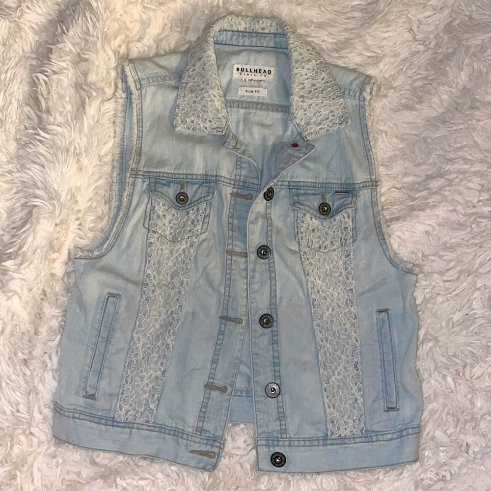 Jean vest with lace detailing. Size Large.